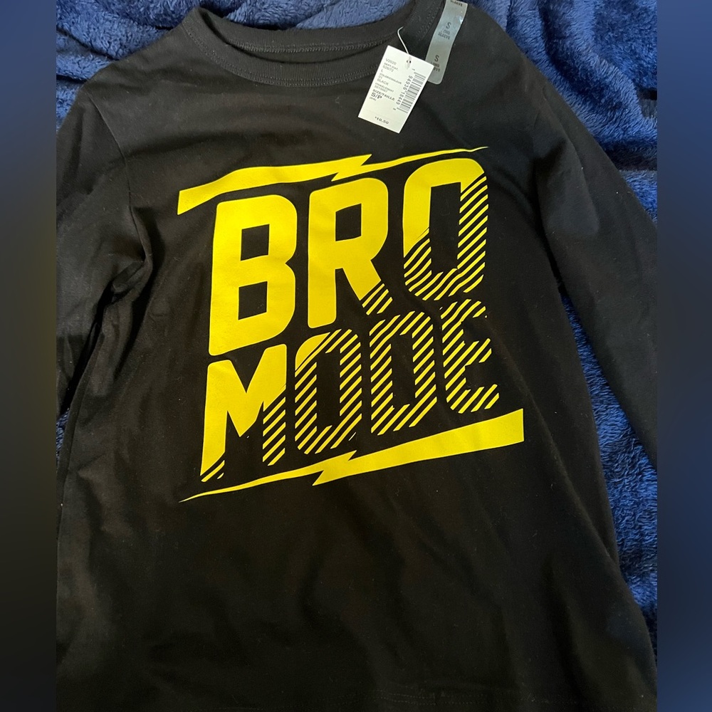 Small black long sleeve shirt